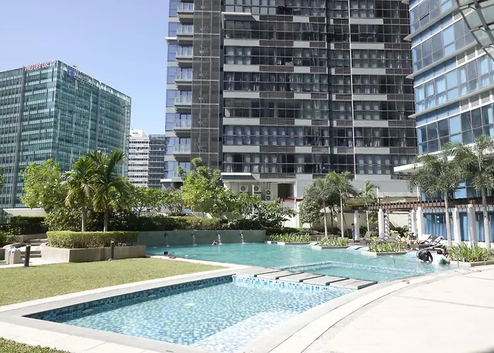 Uptown Parksuites Tower Two - Bgc Taguig, Manila
