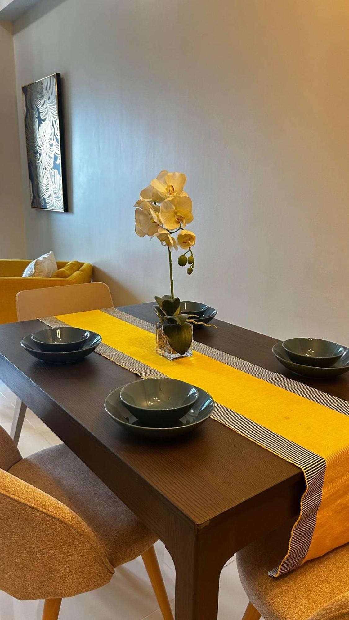 Apartment Uptown Parksuites Tower Two - Bgc Taguig, *