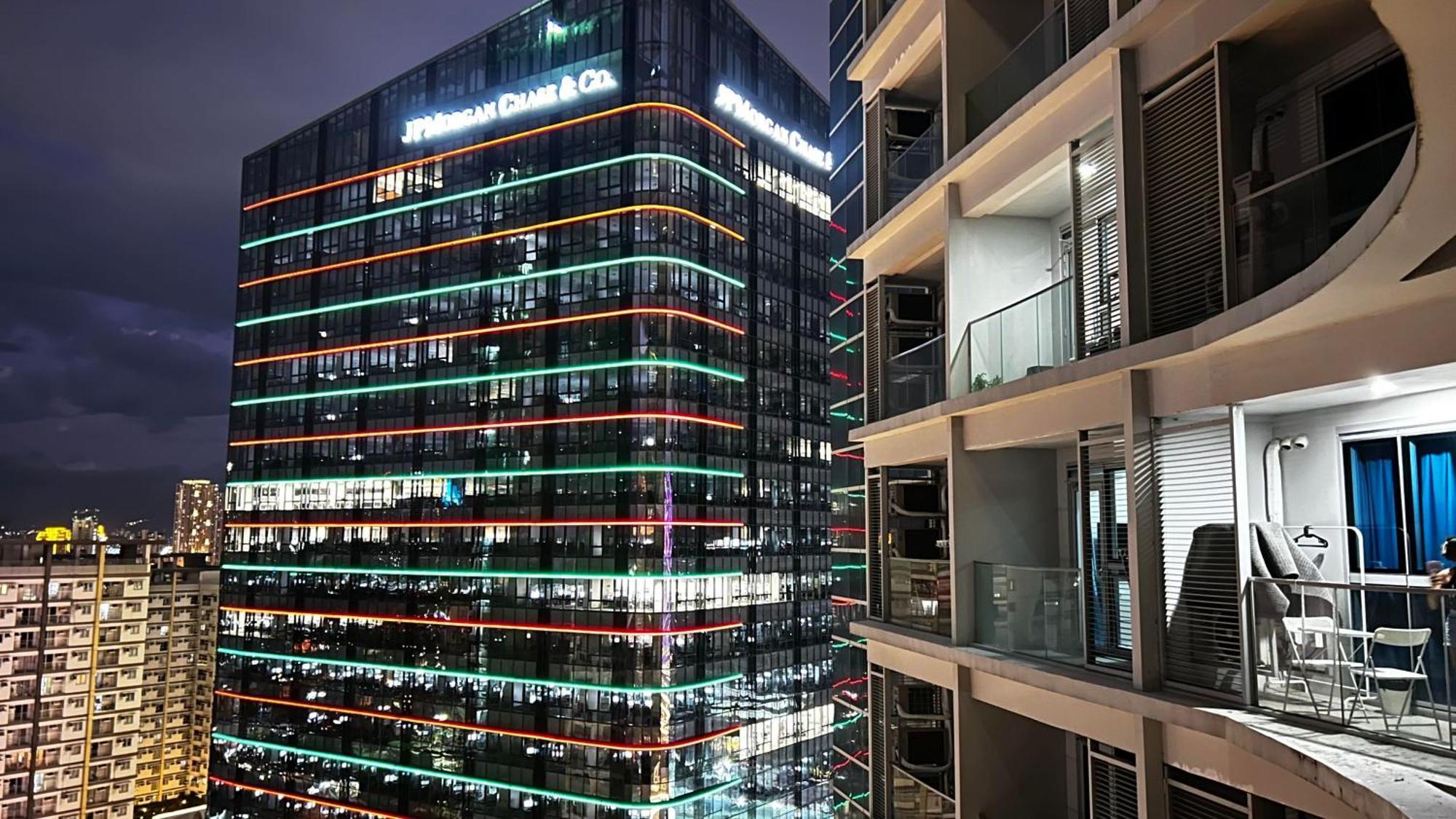 Uptown Parksuites Tower Two - Bgc Taguig, Apartment Manila